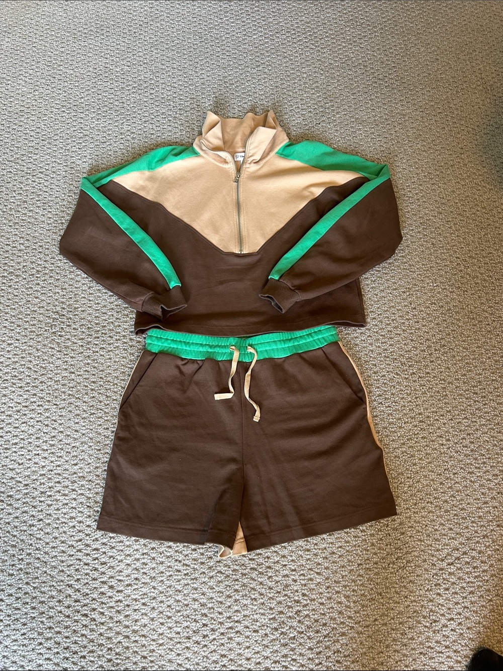 Casual Brown & Green Women's Short Set with Contrast Trim